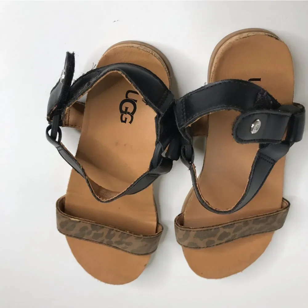 UGG Rynell girls sandals cheetah print sz 2